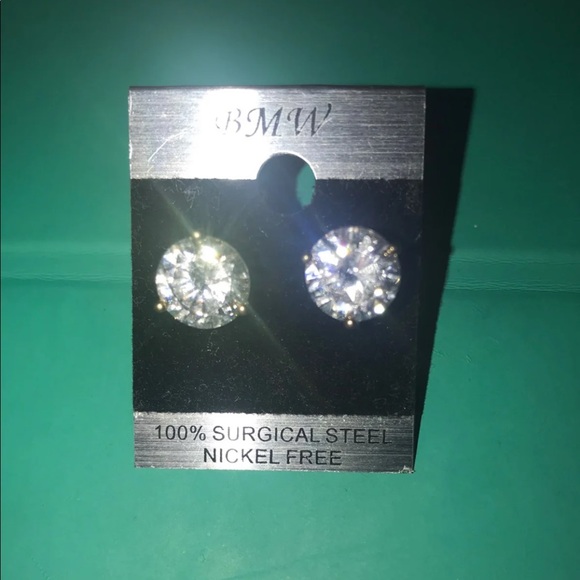 100% surgical steel stud earrings!.. Nickel free!! - Picture 2 of 5
